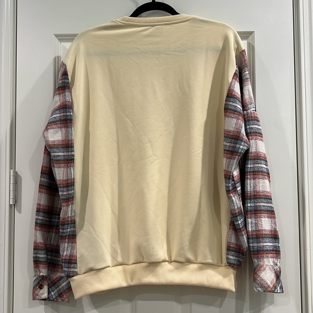 Upcycled Handmade sweatshirt flannel - Picture 2 of 3